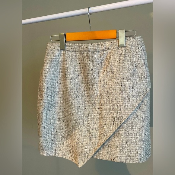 H&M Mini Skirt Tweed Size 10 - Picture 1 of 3